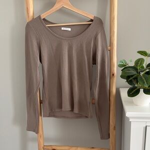 Neuflora Taupe Long Sleeve Ribbed Top Sz Medium
